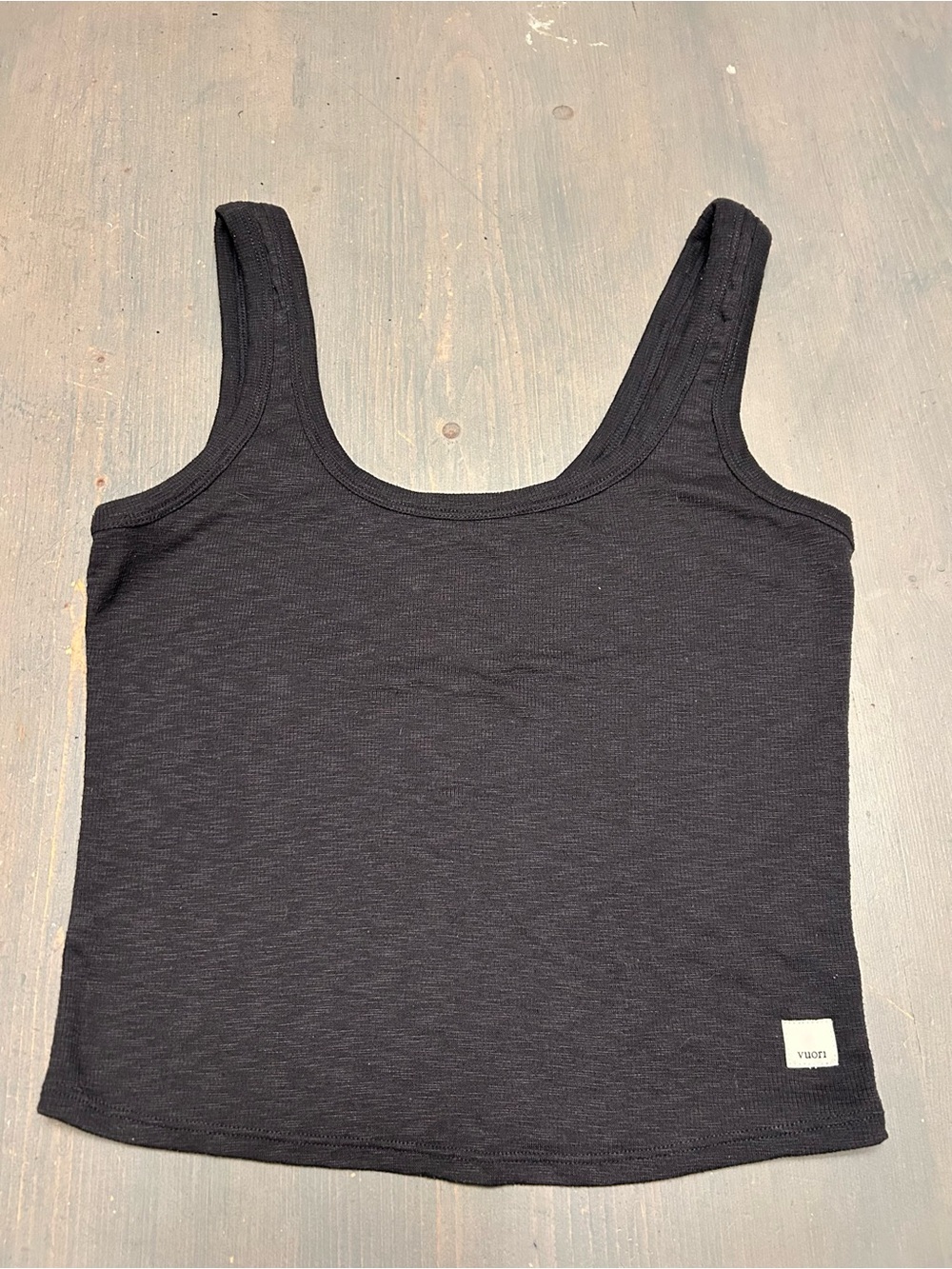 Vuori crop tank ❤️